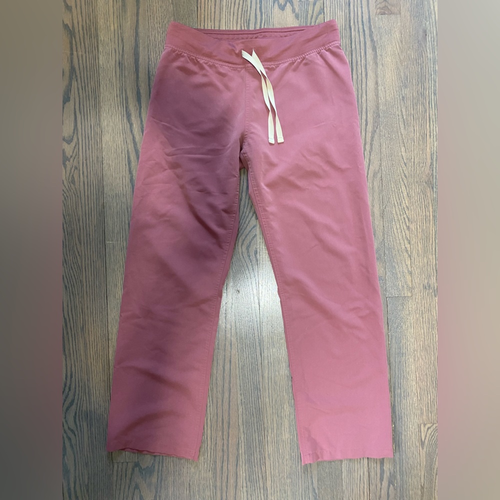 Figs Women's Dusty Rose Drawstring Scrub Pants